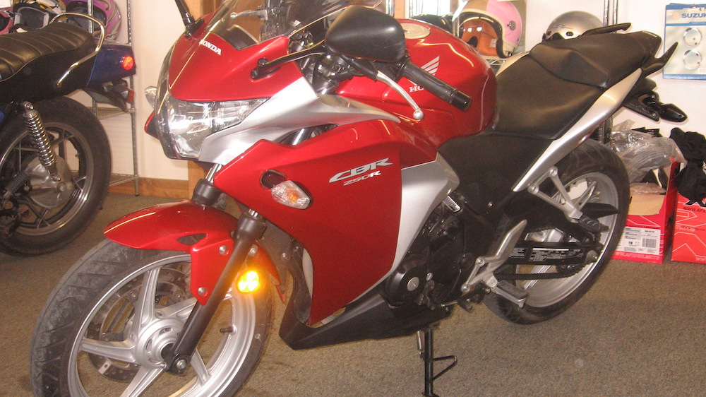 2011 HONDA CBR 250R